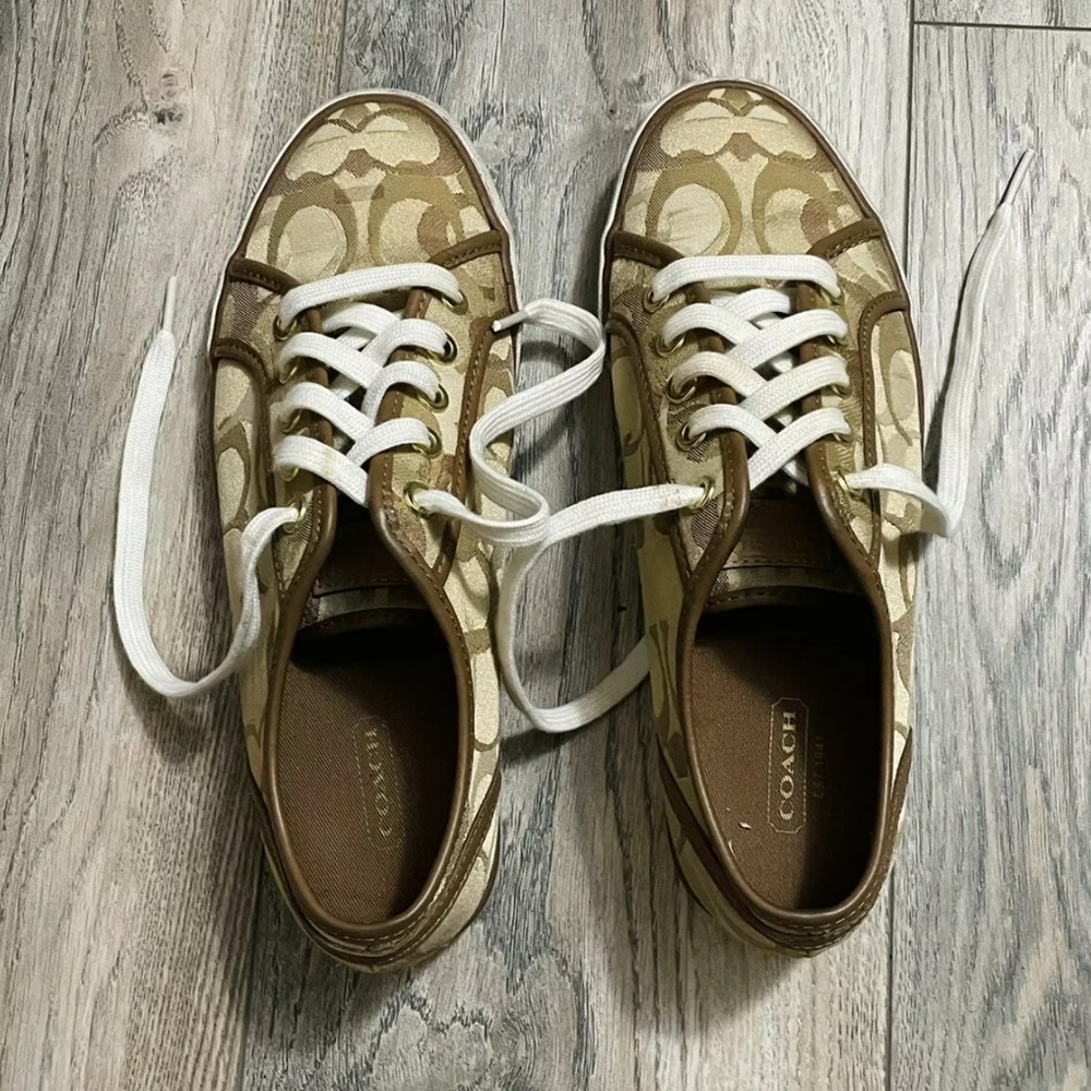 Coach Casual Sneaker Women’s Size 7 1/2-8